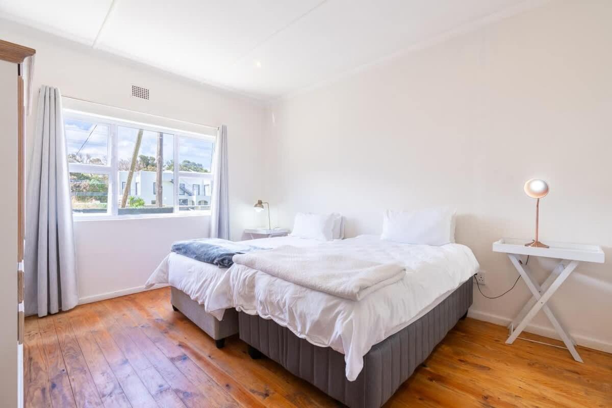 Coastal Elegant 4 Bedroom